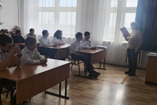 В Мичуринской средней школе прошло мероприятие,посвящённое Дню символов Республики Казахстан 